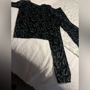 Cat & Jack Black Pajama Set with White Ghosts